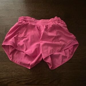 Lululemon hotty hot shorts high rise 2.5 inch in sonic pink
